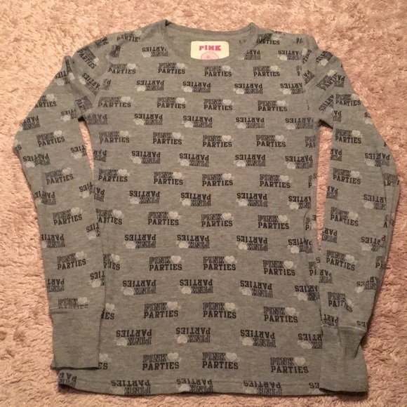 PINK Victoria's Secret Tops - 🔥4/$20 PINK Victoria’s Secret Thermal Top - sz SM